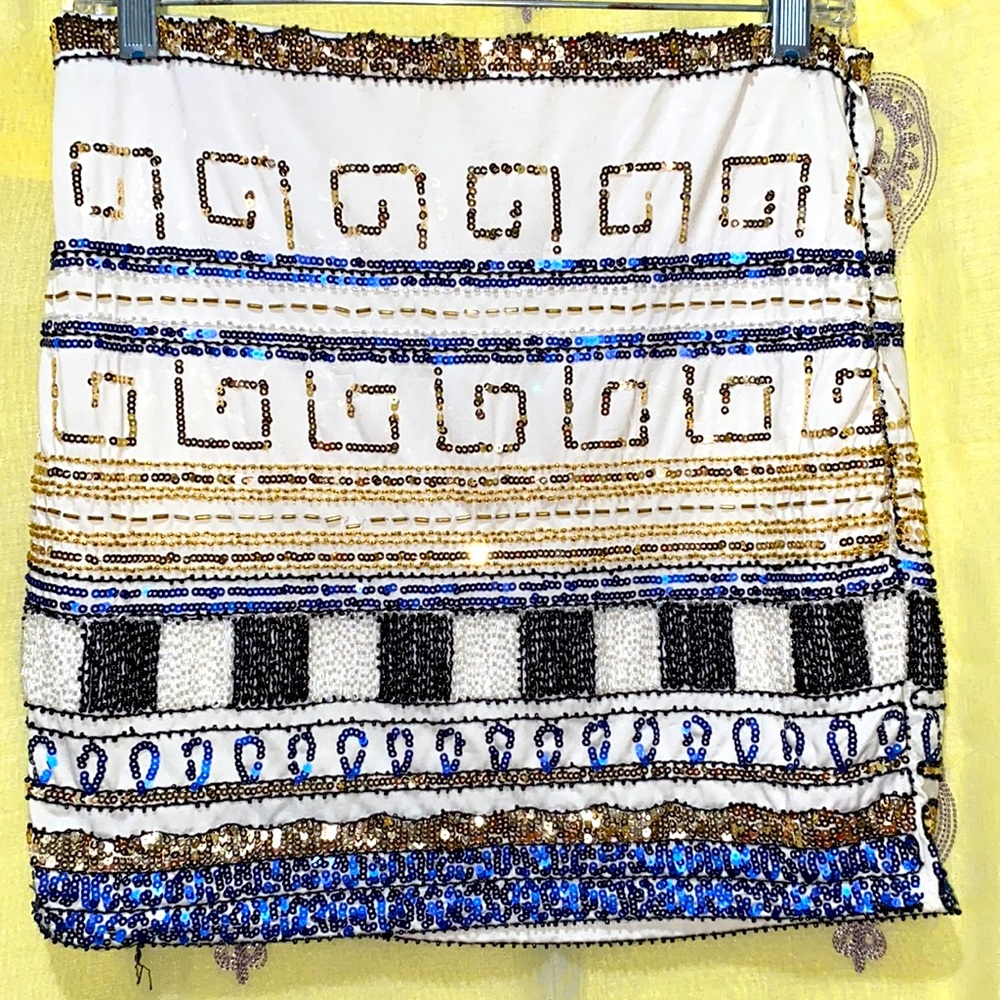 DAVI & DANI SZ S BEADED/SEQUIN MINI SKIRT WHITE/ BLUE/ GOLD